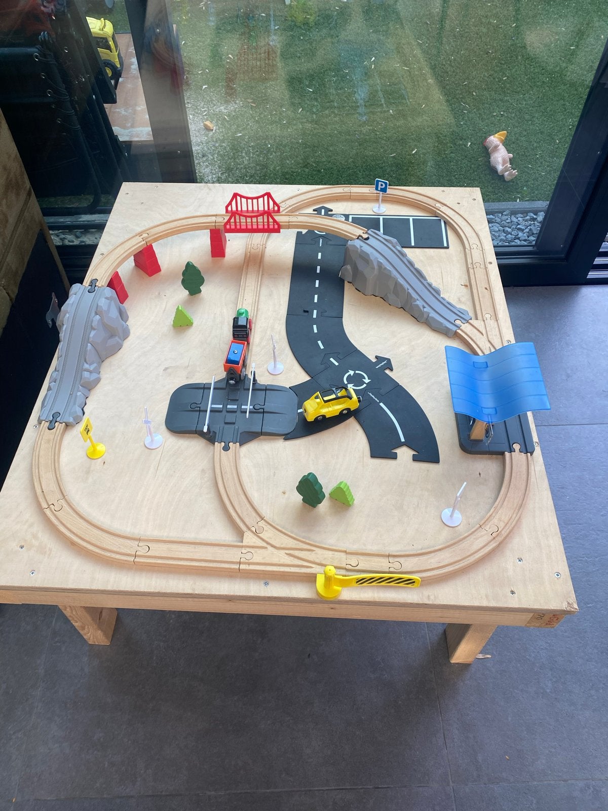 Zelfgemaakte treintafel / speeltafel, Ophalen, Gebruikt, Jongen of Meisje