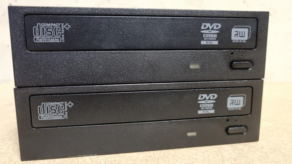 2x HP dvd/cd brander model DH-16ABSH-HT2 Januari 2012, Computers en Software, Optische drives, Ophalen of Verzenden, Gebruikt