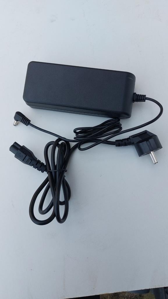 24 Volt 5Amp kortsluitvaste adapter voeding power supply, Ophalen of Verzenden, Zo goed als nieuw