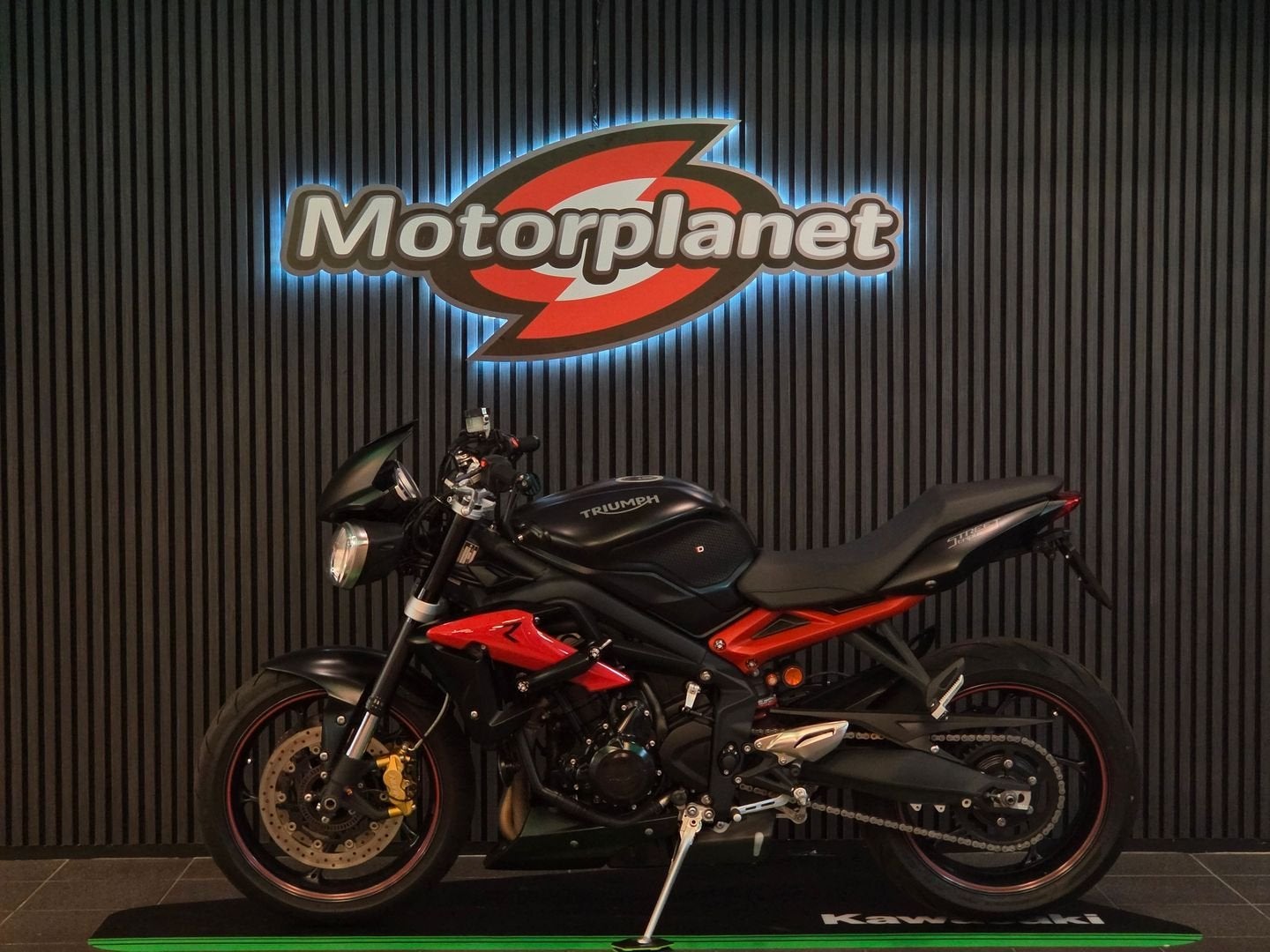 TRIUMPH Street TRIPLE R - 2017, 675 cc, Bedrijf, Meer dan 35 kW, Naked bike