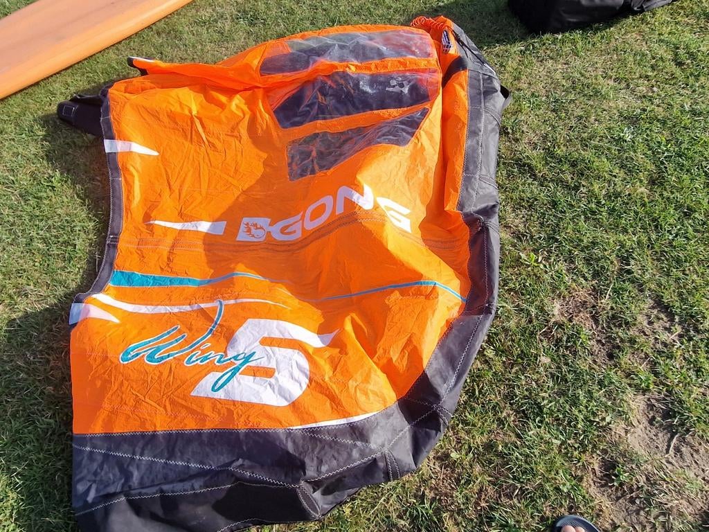 GONG wing 5m Gescheurd, Watersport en Boten, Ophalen of Verzenden, Gebruikt, Wingsurf-wing