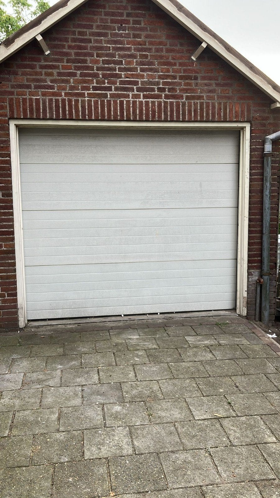 Elektrische sectionaal garagedeur (2530x2190mm), Doe-het-zelf en Verbouw, Ophalen, Gebruikt, Garagedeur, Metaal