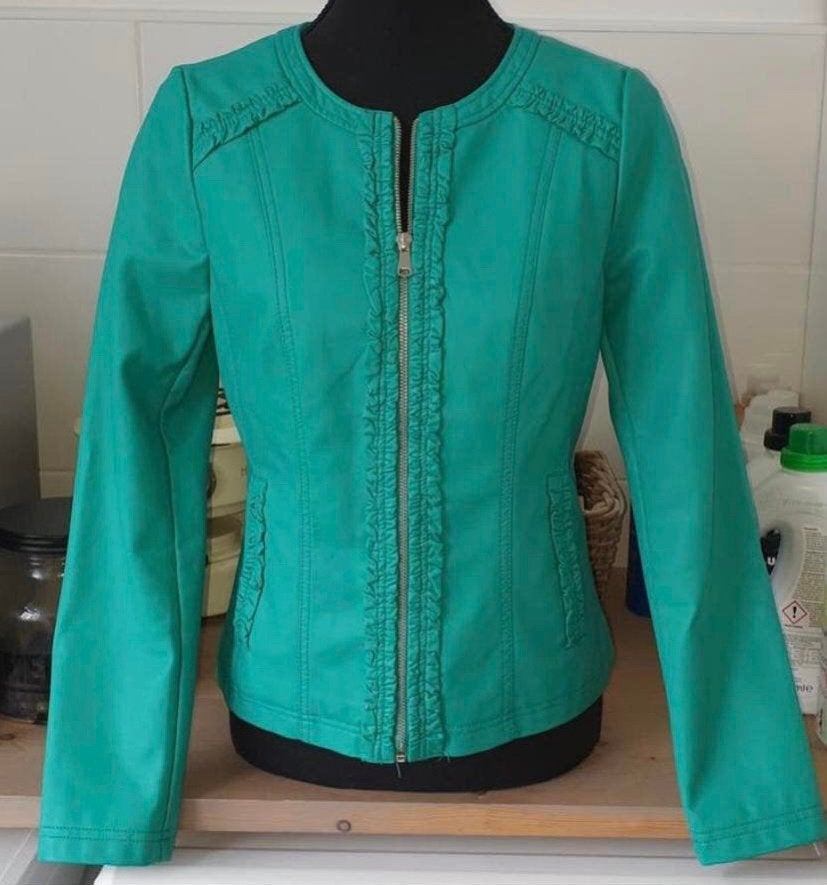 Heel mooi jasje van ESCANDELLE PARIS..mt:m, Maat 38/40 (M), B, Verzenden, A