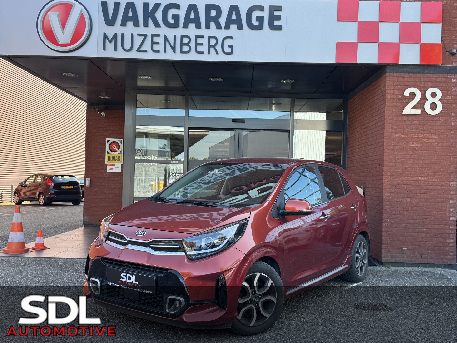 Kia Picanto 1.2 GT-Line 4 CILINDER! // NIEUW MODEL //APPLE C, Gebruikt, Zwart, Bedrijf, 84 pk