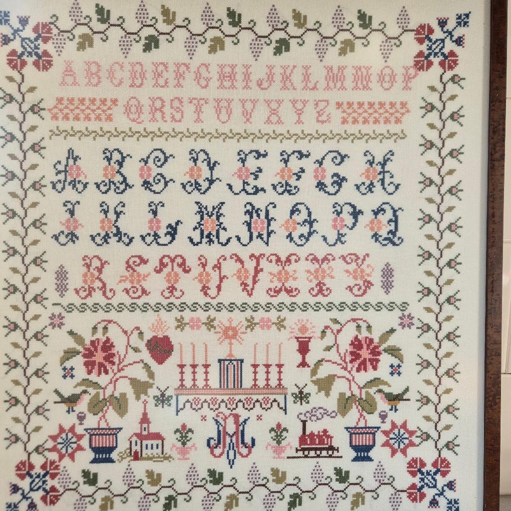 Merklap met alfabet en motieven 58x53,5cm ontspiegeld glas, 58 cm, Ophalen of Verzenden, Zo goed als nieuw, 54 cm