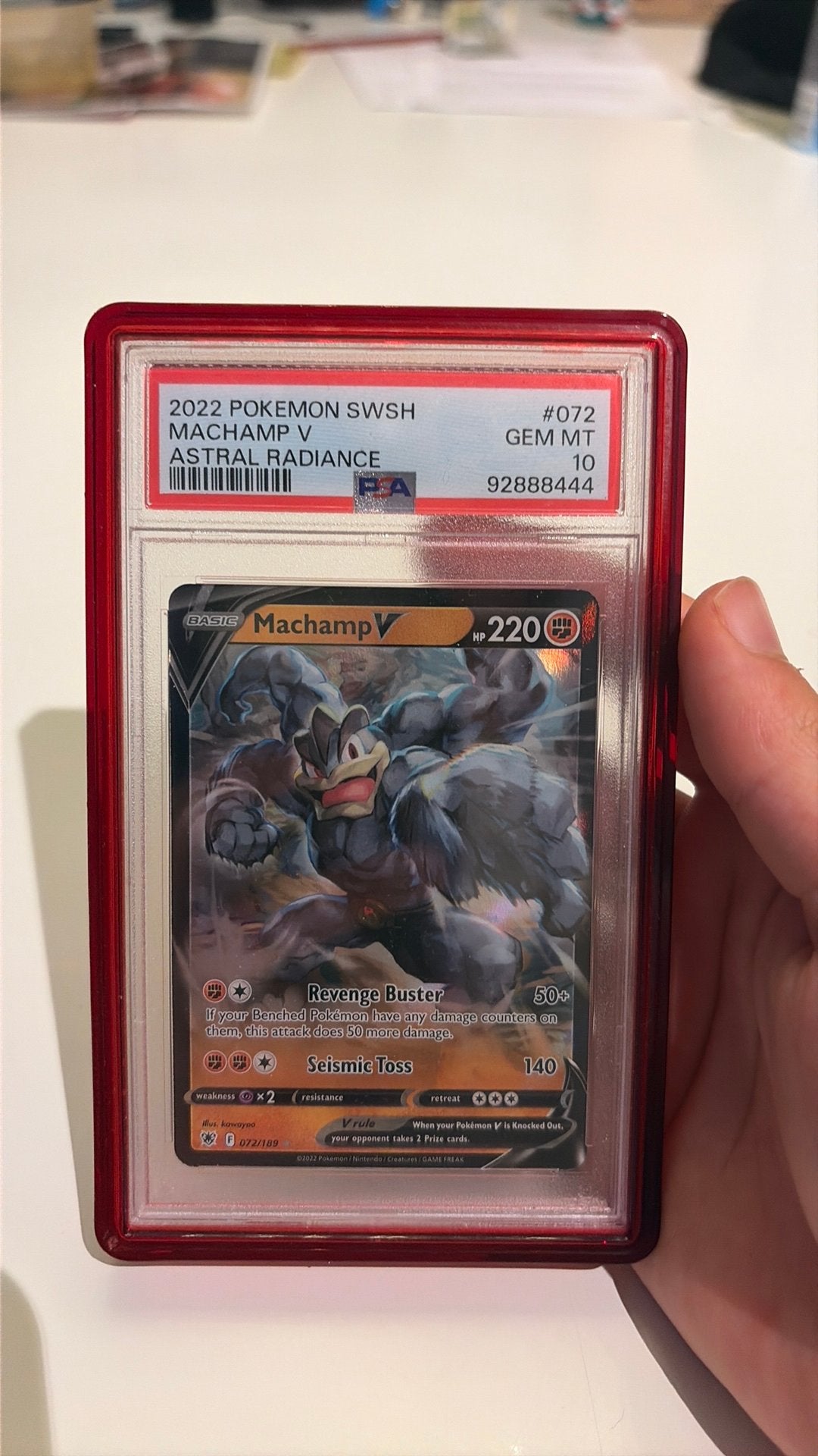 Pokémon Machamp V – PSA 10 GEM MINT – Astral Radiance, Ophalen of Verzenden, Zo goed als nieuw