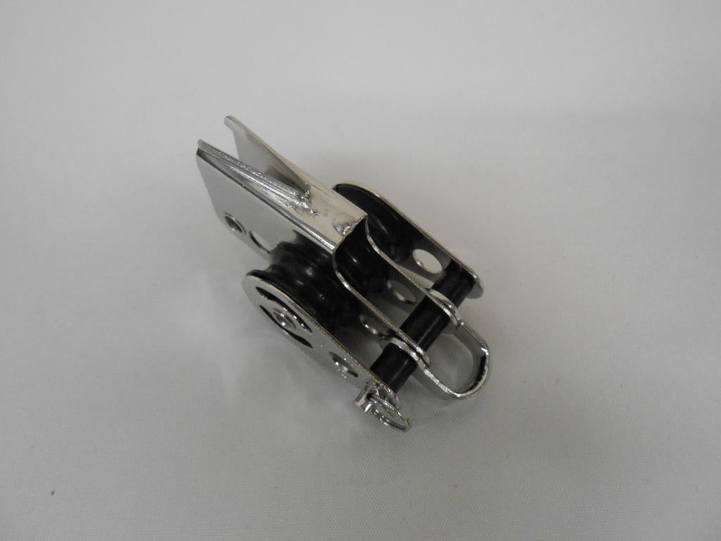 Miniblok, Katrol, Drieschijfs, V - Klem, 6 - 8 mm lijn, Watersport en Boten, Accessoires en Onderhoud, Nieuw, Lijn of Blok, Ophalen of Verzenden