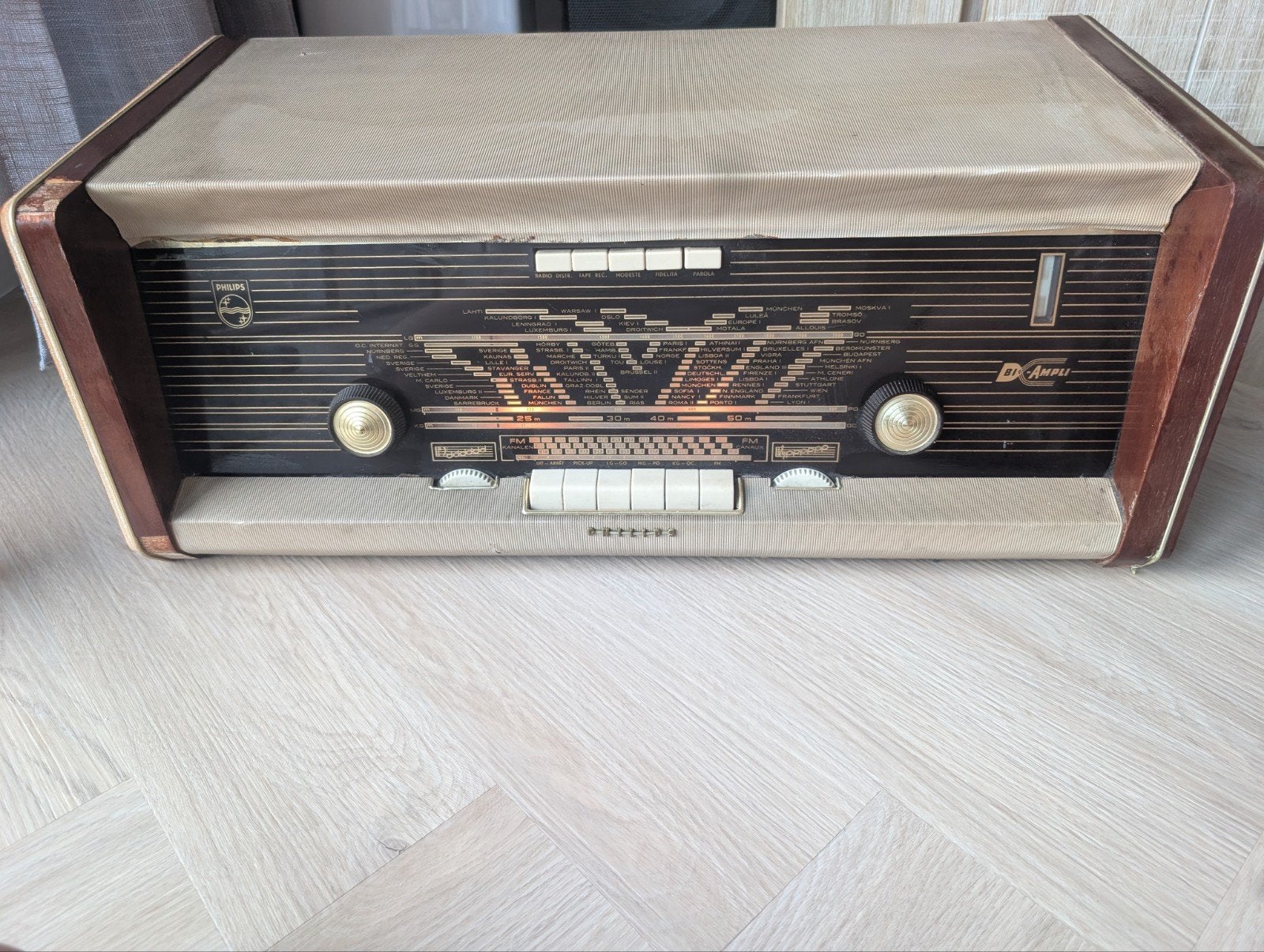 Philips B5X84A Bi-Ampli buizenradio (1958/1959), Ophalen, Gebruikt, Radio