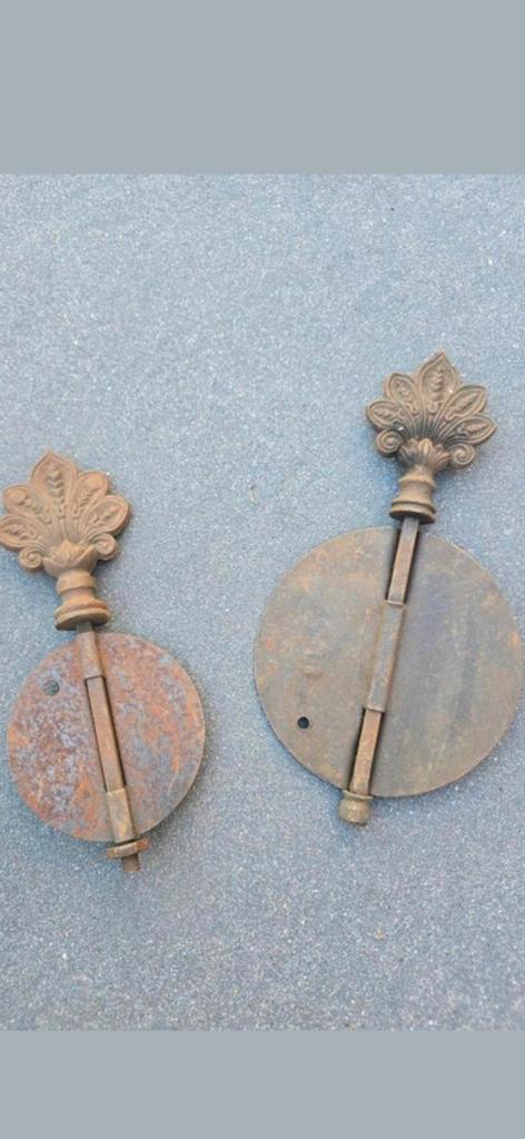 2 antieke gietijzeren Franse kacheldempers smoorkleppen €25, Antiek en Kunst, Antiek | Gereedschap en Instrumenten, Ophalen of Verzenden