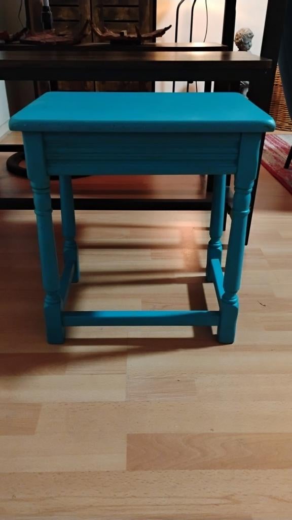 Turquoise bijzettafel/nachtkastje, Ophalen of Verzenden, Gebruikt, Rechthoekig, Hout