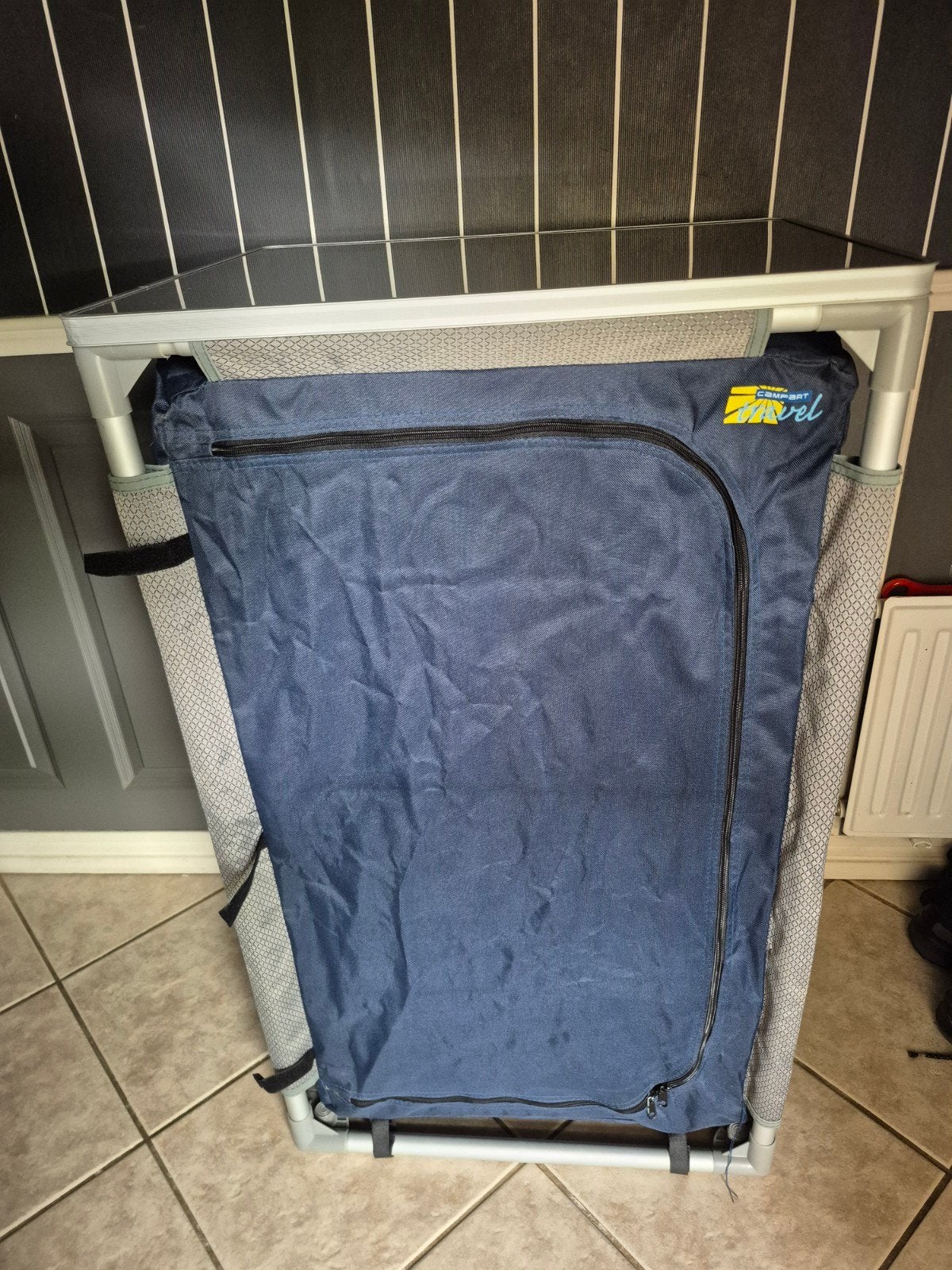 Campingkastje, Caravans en Kamperen, Kampeermeubelen, Ophalen, Zo goed als nieuw, Campingkast