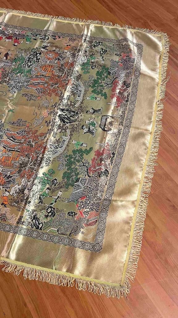 Chinees tafelkleed goud kleur 190/141 cm, Gebruikt, Etten-Leur, DJT@dejuistetoon.eu, Ophalen of Verzenden
