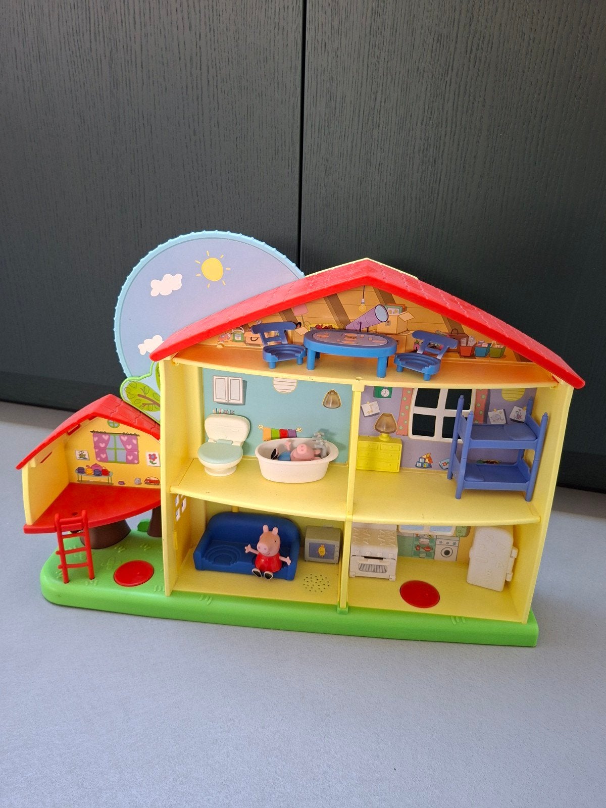 Peppa Pig Speelhuis met Licht en Geluid (Engels), Ophalen of Verzenden, Zo goed als nieuw, Poppenhuis