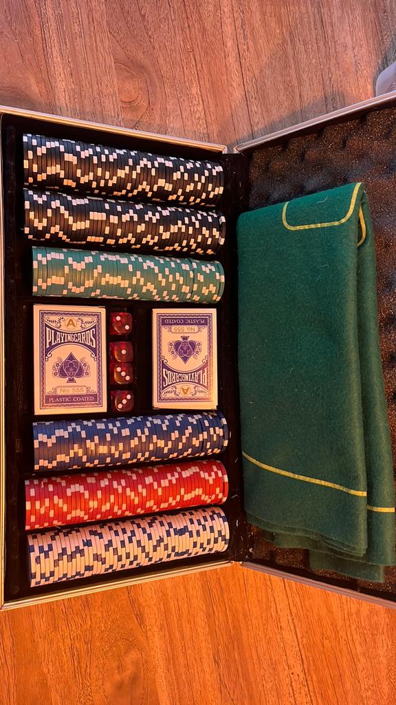 Pokerset, Hobby en Vrije tijd, Ophalen, Zo goed als nieuw