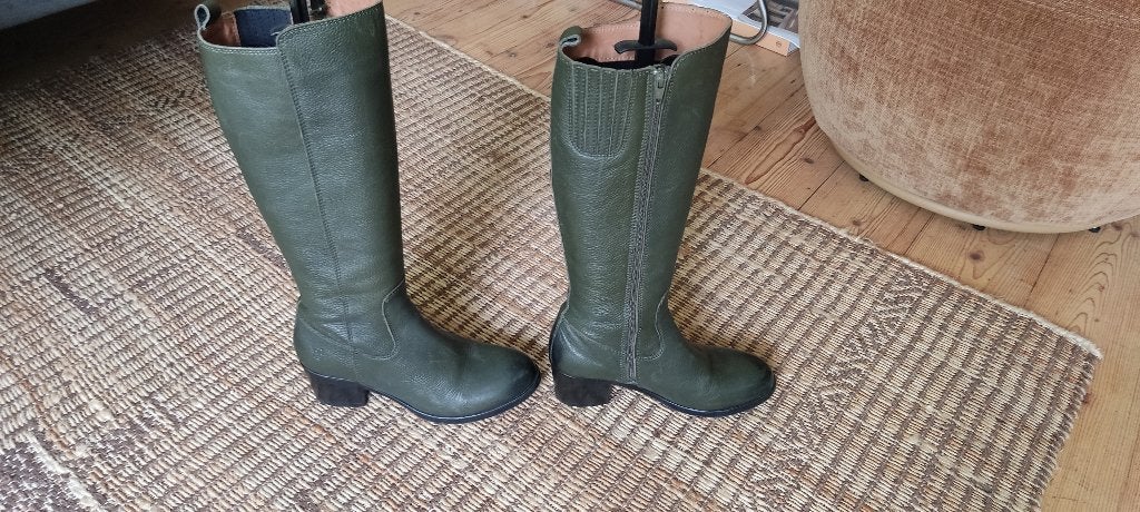 Dames laarzen hoog met hak, maat 39, Hoge laarzen, Apple of Eden, Ophalen of Verzenden, Zo goed als nieuw