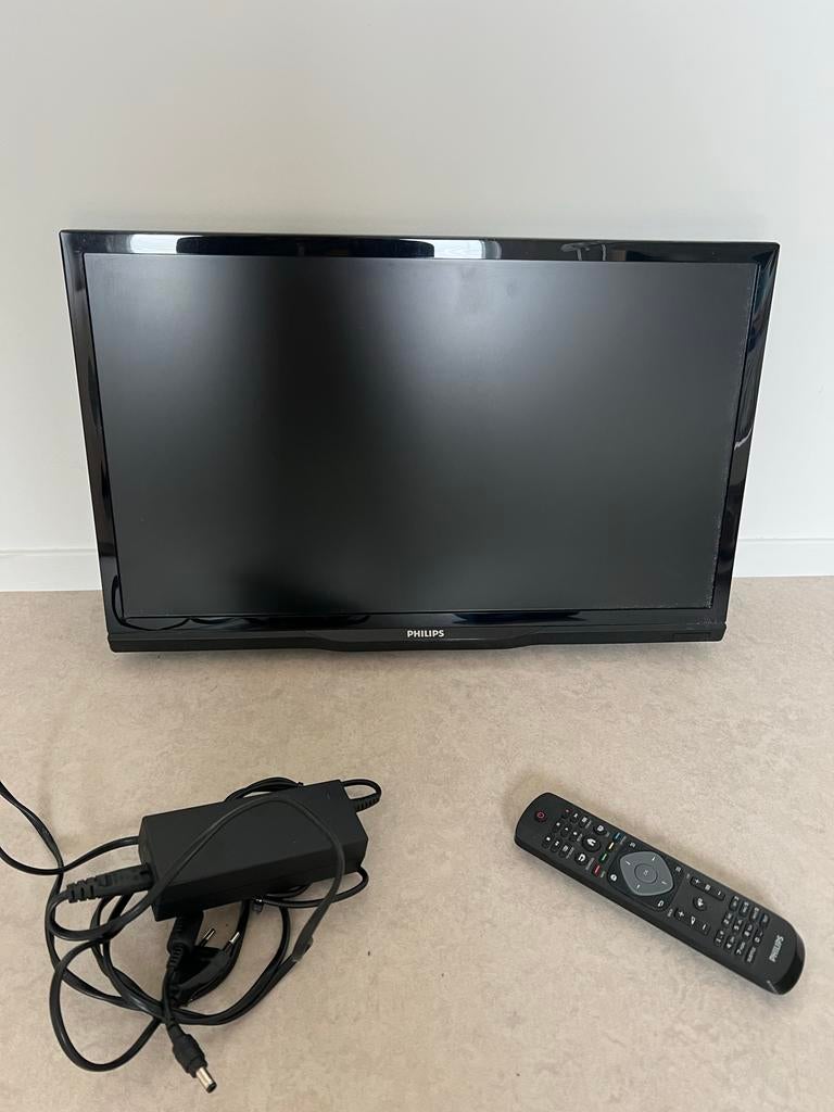 Philips TV, 12 Volt met afstandsbediening en adapter, Alle leeftijden, Ophalen, Gebruikt