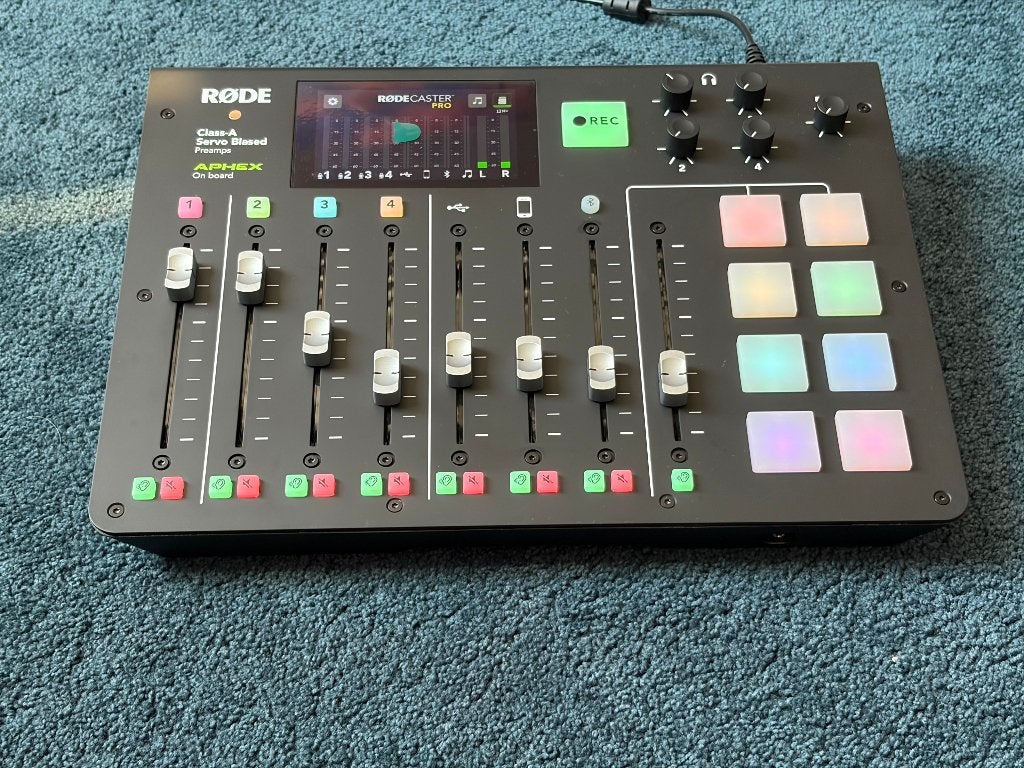 Rodecaster Pro Podcast Productie Studio, Ophalen, Zo goed als nieuw, Audio