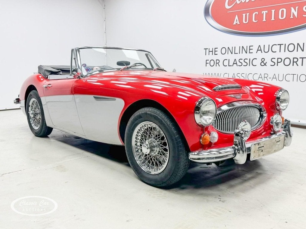 Austin healey 3000 Mk3 BJ8 phase2 - ONLINE AUCTION, Auto's, Oldtimers, Overige merken, Bedrijf, Handgeschakeld, Rood