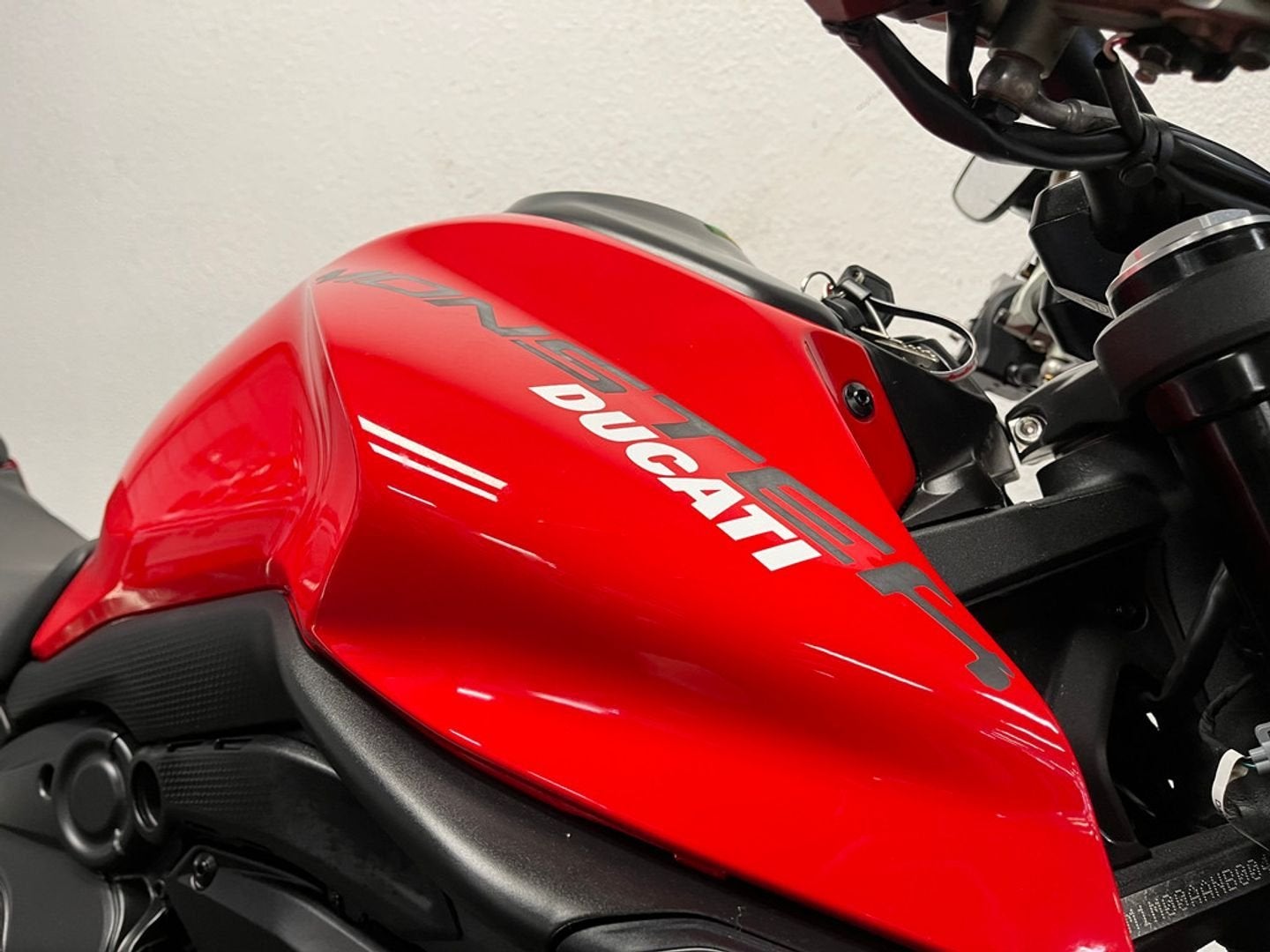 ️️Super mooie Ducati MONSTER (bj 2021)️️, 2 cilinders, Motorrijbewijs A, Bedrijf, Onbekend