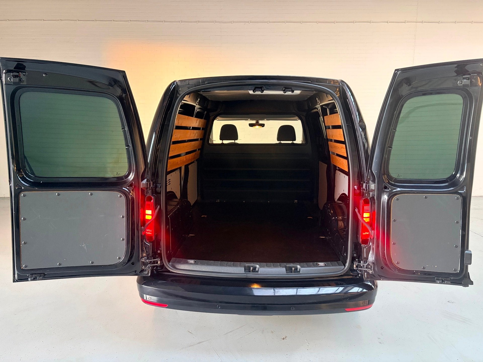 Volkswagen Caddy DSG Automaat 2.0 TDI 102PK euro6 L2H1 BMT M, Auto's, Dealer onderhouden, Stof, Gebruikt, 4 cilinders