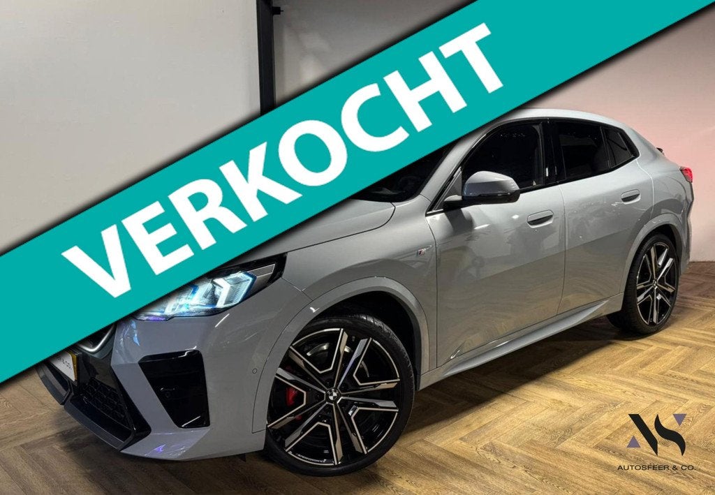 BMW X2 SDrive20i M PANO 360 KEYLESS FULL OPTION, Gebruikt, Zwart, 156 pk, Bedrijf
