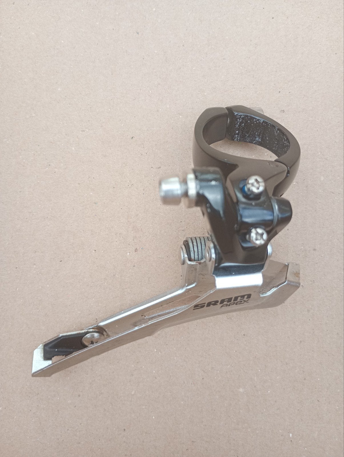 SRAM Apex Voorderailleur voor 2x10 shifters - Gebruikt, 1333 N. Kingsbury St., Chicago, IL 60622, USA, SRAM LLC, Gebruikt, Ophalen of Verzenden