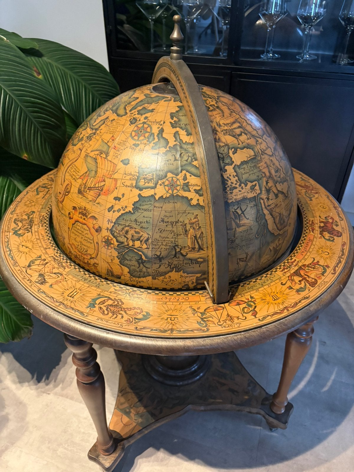ANTIEKE bar globe drank wereldbol barglobe minibar globebar, Huis en Inrichting, Ophalen, Zo goed als nieuw
