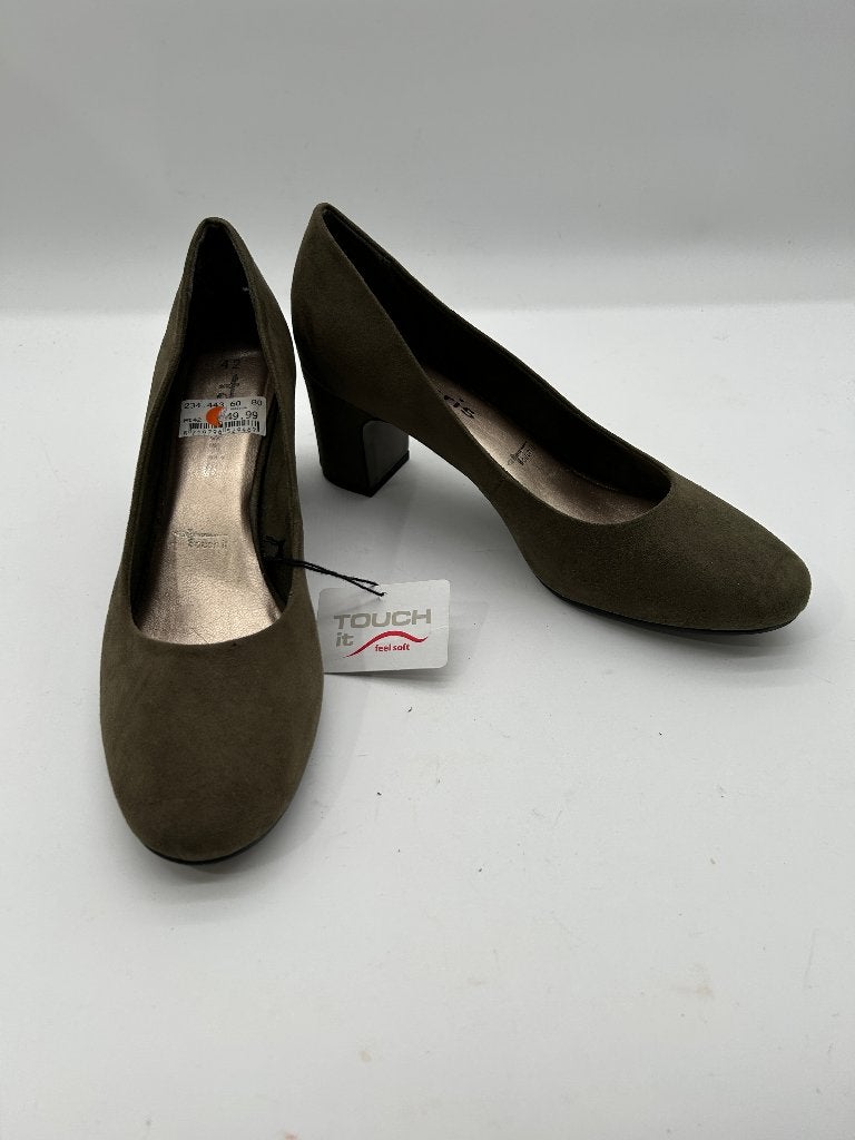 Tamaris, maat 42 klassieke olijf groene pumps, Tamaris, Verzenden, Zo goed als nieuw, Schoenen met hoge hakken