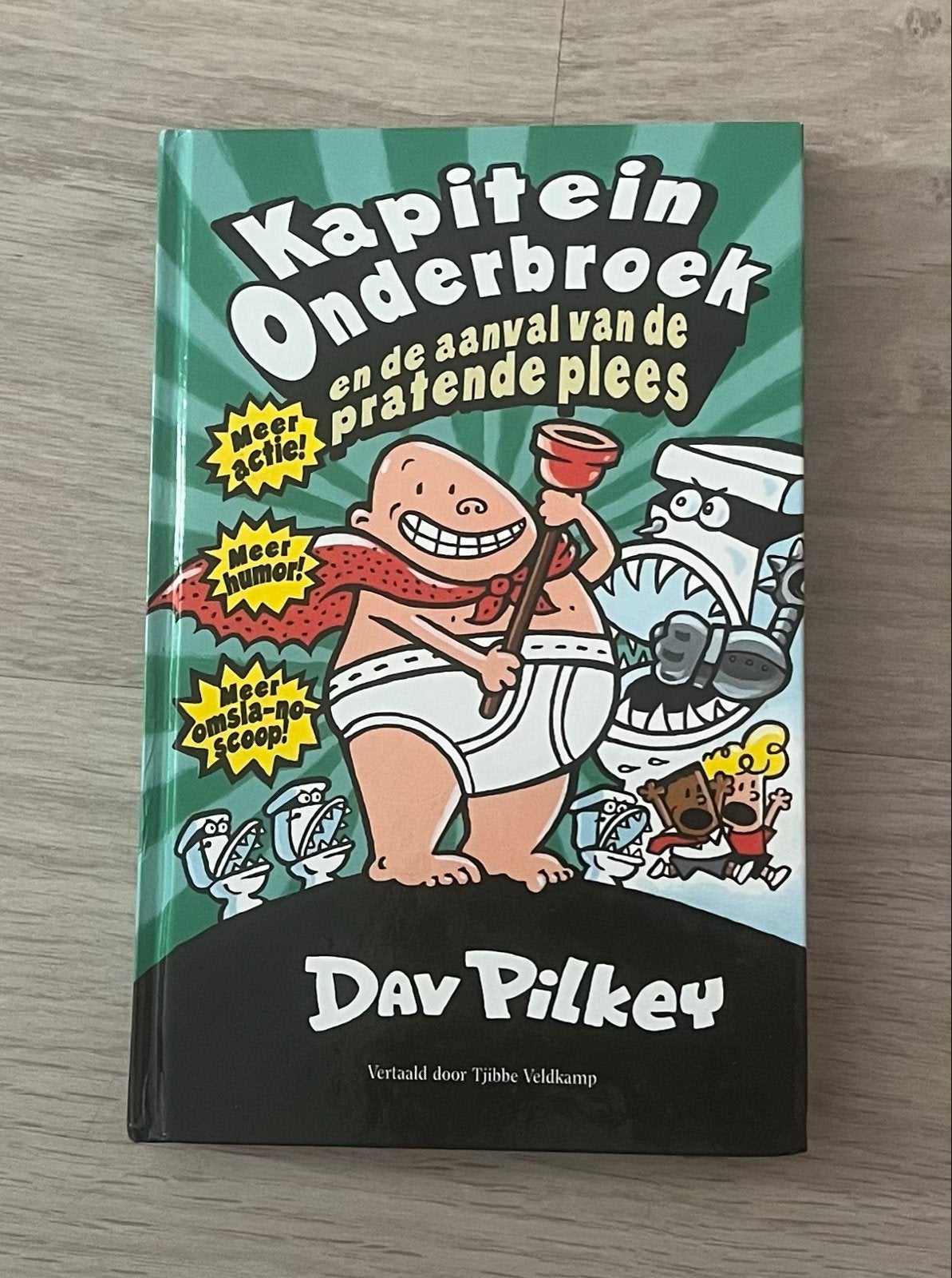 Kapitein Onderbroek en de aanval van de pratende plees, Ophalen of Verzenden, Zo goed als nieuw, Fictie algemeen