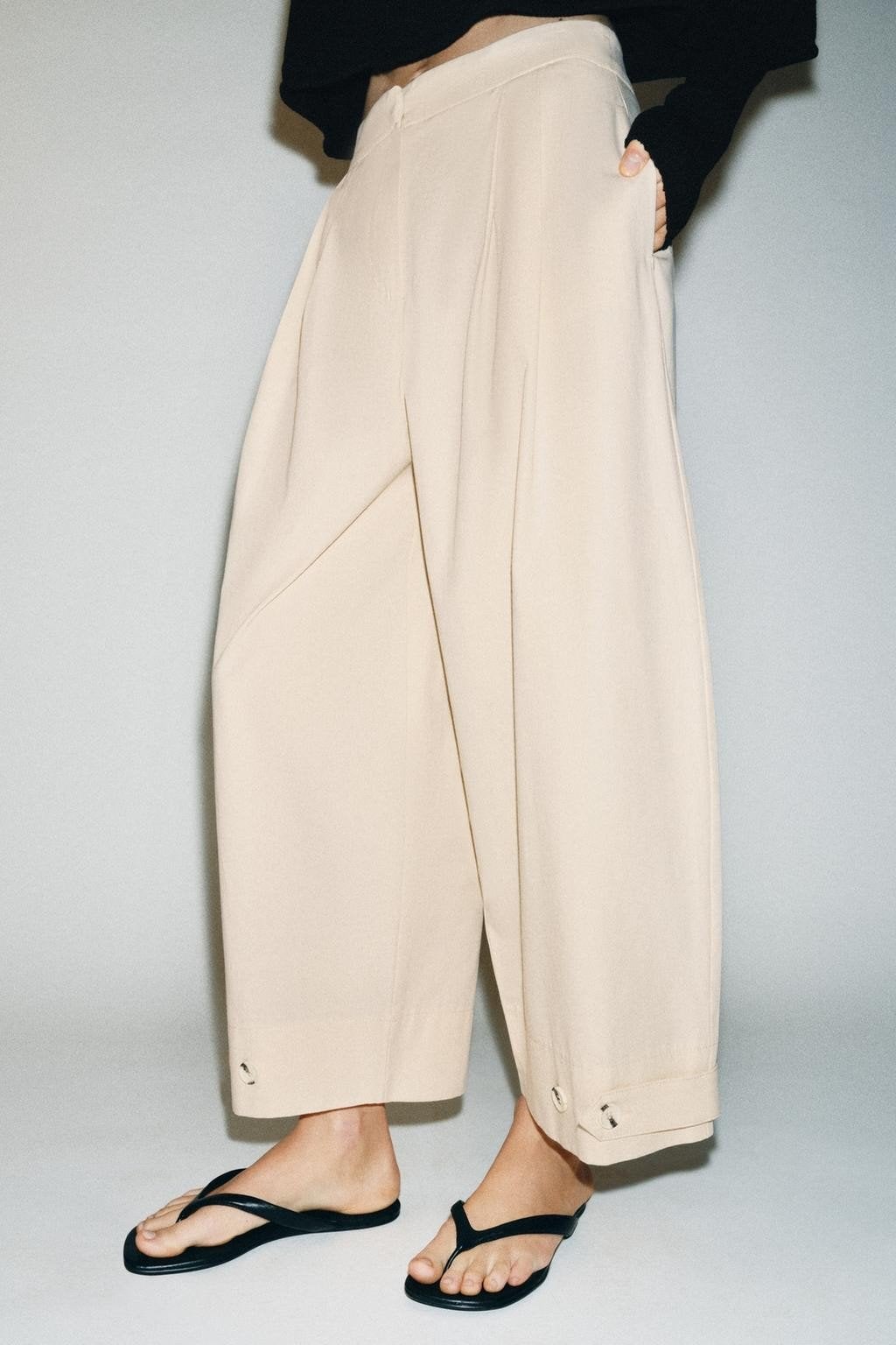 Barrel-leg fine cotton pants with adjustable hem by Zara. XS, Overige kleuren, Zara, Nieuw, Ophalen of Verzenden