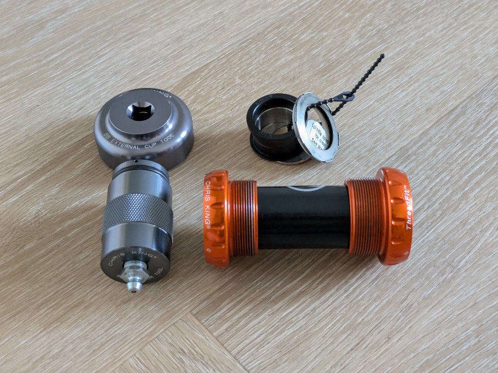 Chris King ThreadFit 24 bottom bracket + gereedschap, Fietsen en Brommers, Gebruikt, Overige typen, Racefiets, Ophalen of Verzenden