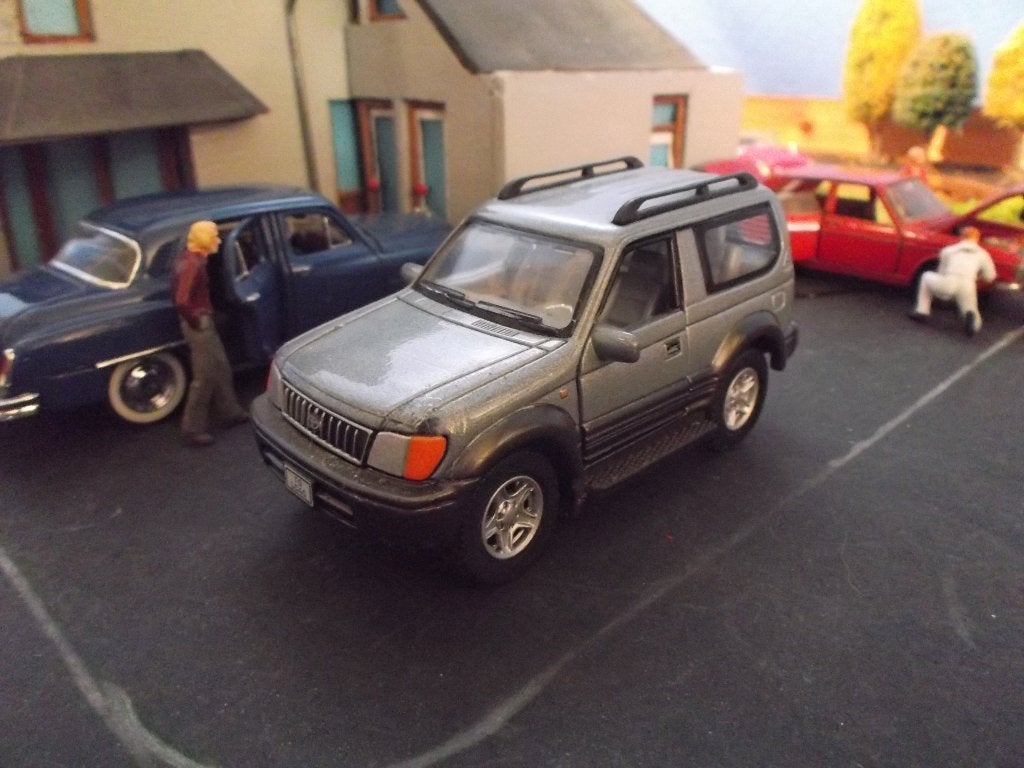 1/43 Toyota Land Cruiser - Cararama Metallic-grijs, Ophalen of Verzenden, Zo goed als nieuw, Auto, Overige merken