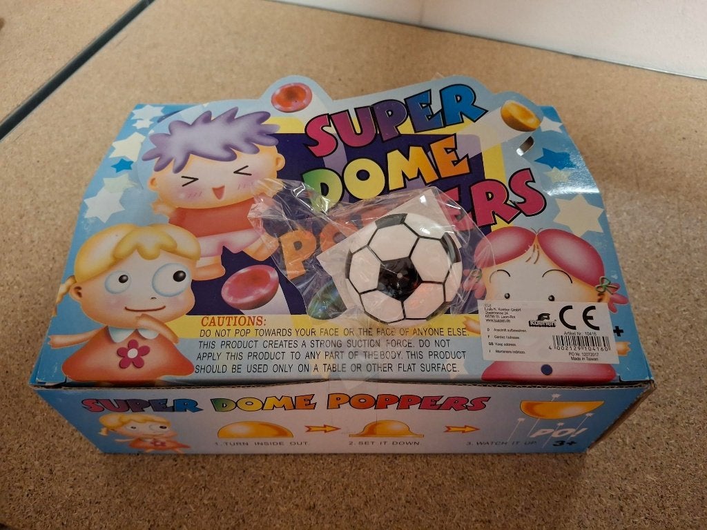 Speelgoed partij voetbal poppers 48st (HANDEL), Ophalen of Verzenden, Nieuw, Jongen of Meisje
