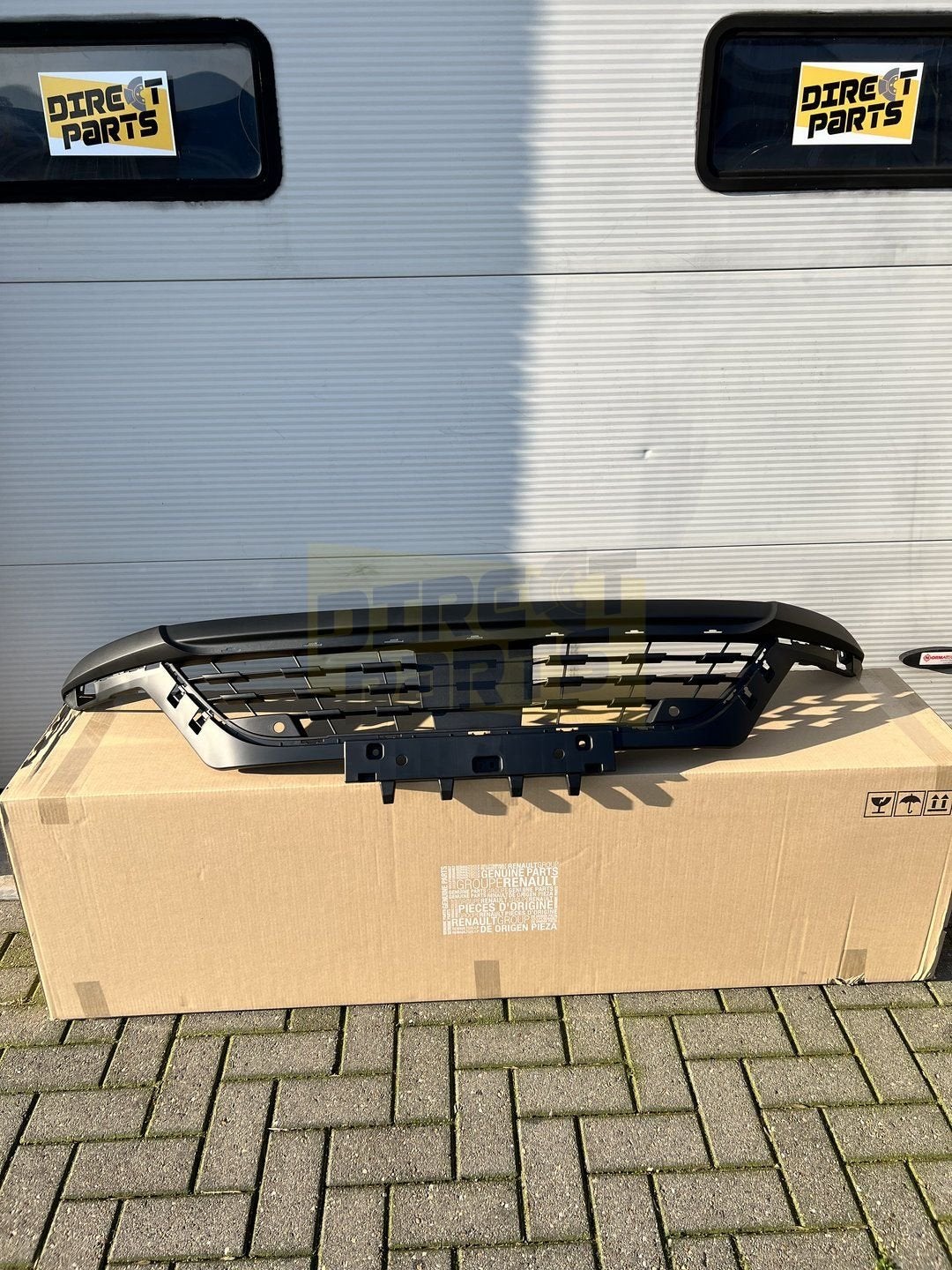 Renault Arkana (5/21-) onderzijde voorbumper met grille Orig