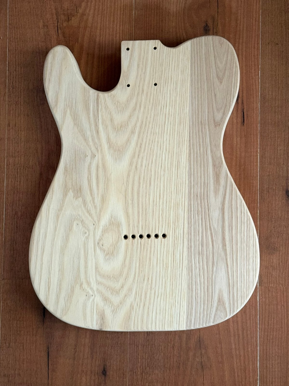 Foto 3 van Telecaster body “Essen onbewerkt 2 delig neww” Olif O