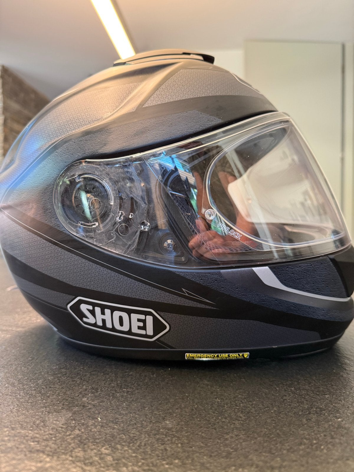 Shoei Integraalhelm maat XL met Sena communicatie systeem, Motoren, Kleding | Motorhelmen, Ophalen of Verzenden, Tweedehands, Integraalhelm