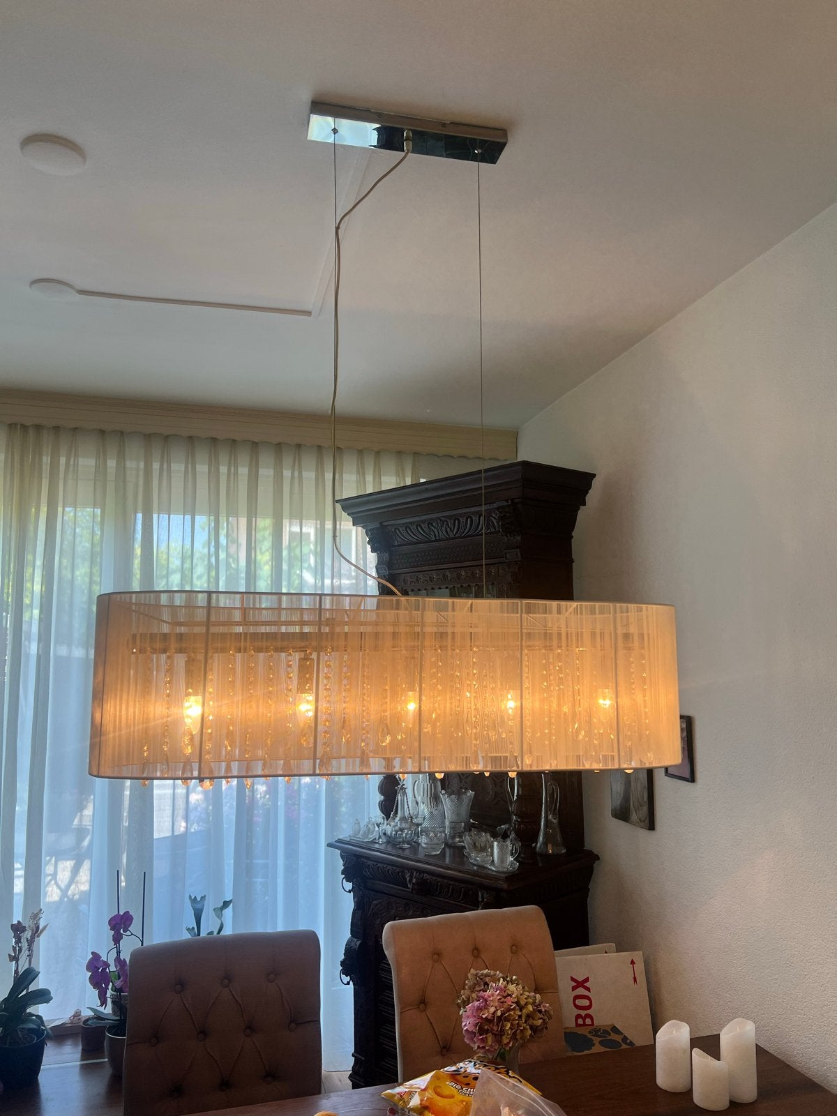 Moderne hanglamp met textiel kap en kristallen details, Huis en Inrichting, Lampen | Hanglampen, Ophalen, Gebruikt, Textiel, E14 (klein)