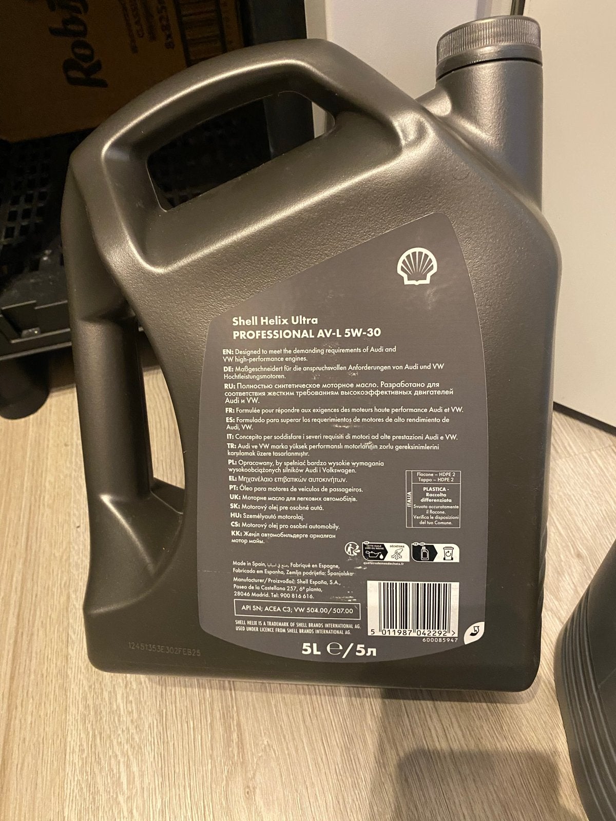Shell Helix Ultra Professional AV-L 5W-30 motorolie 5L, Ophalen, Nieuw, Audi