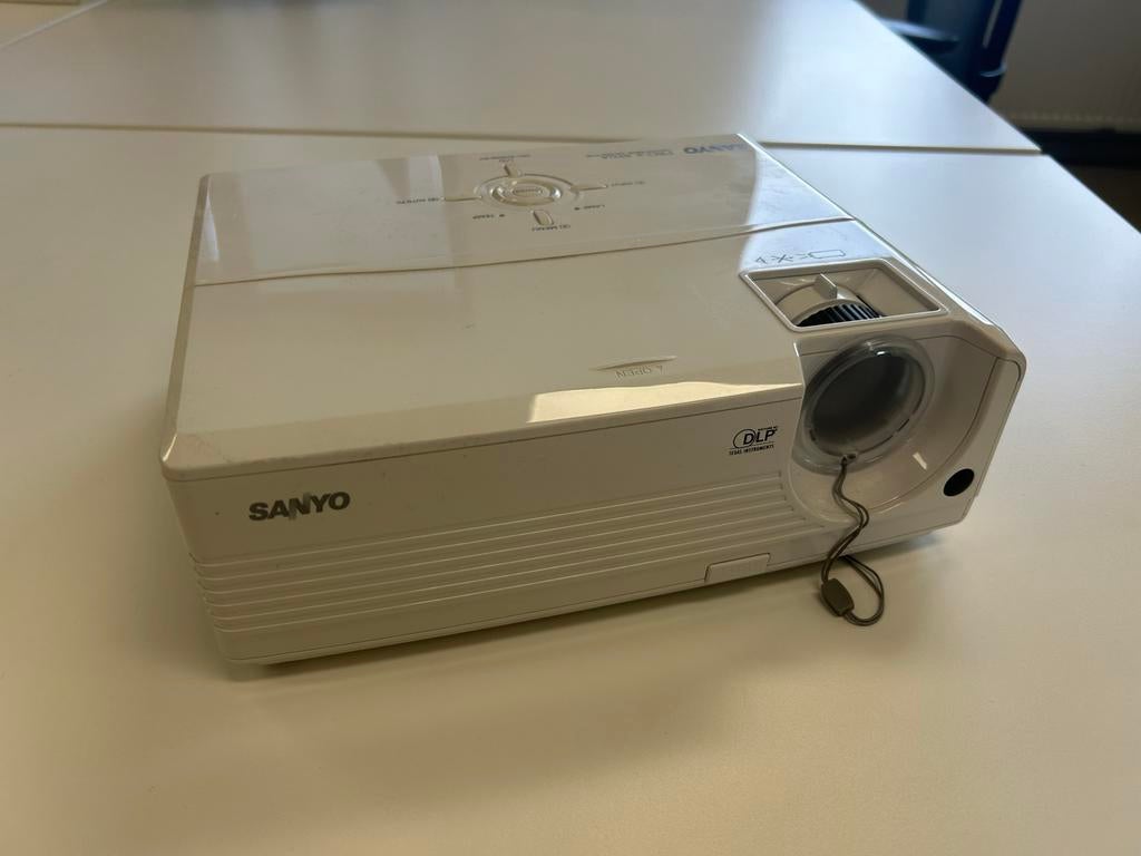 Sanyo Pro X SVGA Multiverse Projector, Verzenden, Gebruikt, Overige technologieën, Overige resoluties