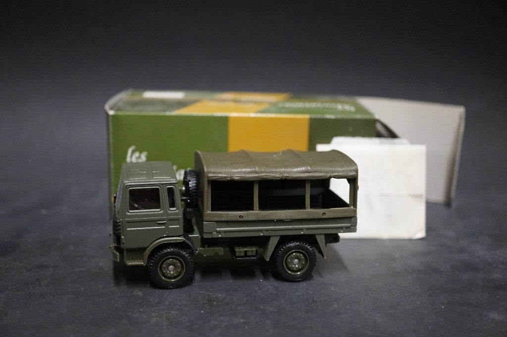 Solido Renault militaire vrachtwagen - TOP, Ophalen of Verzenden, Zo goed als nieuw, Bus of Vrachtwagen