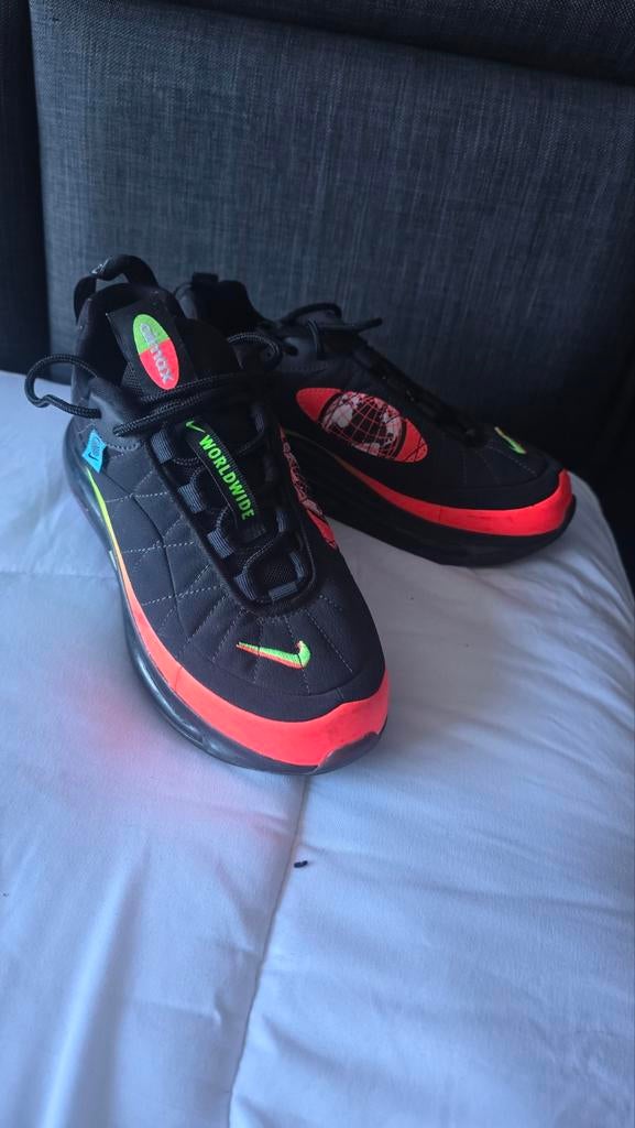 Nike Worldwide Sneakers Maat 39 - Zo goed als nieuw, Zwart, Nike, Ophalen of Verzenden, Sneakers of Gympen
