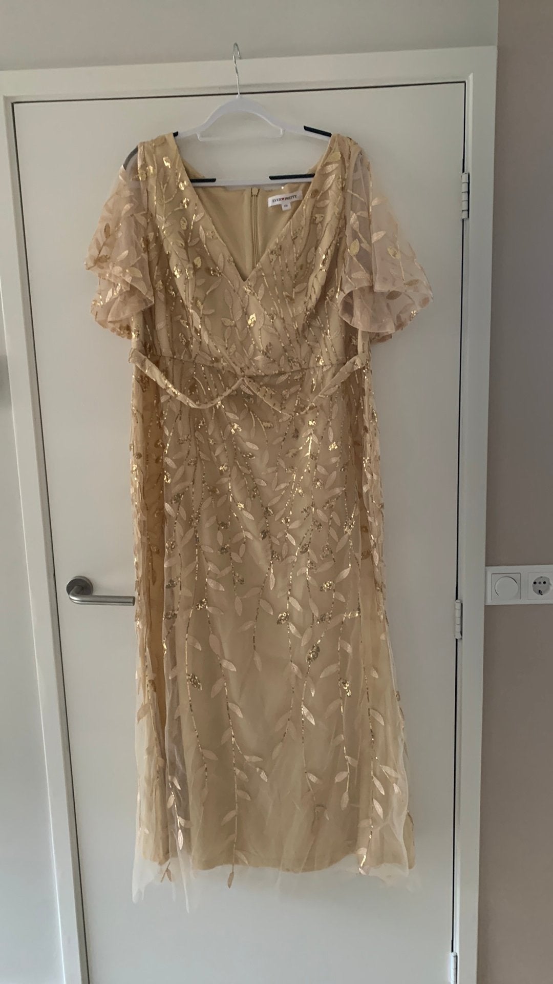 Mooie gala/ gelegenheids jurk maat 46/48 goud, Ophalen of Verzenden, Zo goed als nieuw, Overige kleuren, Jurk