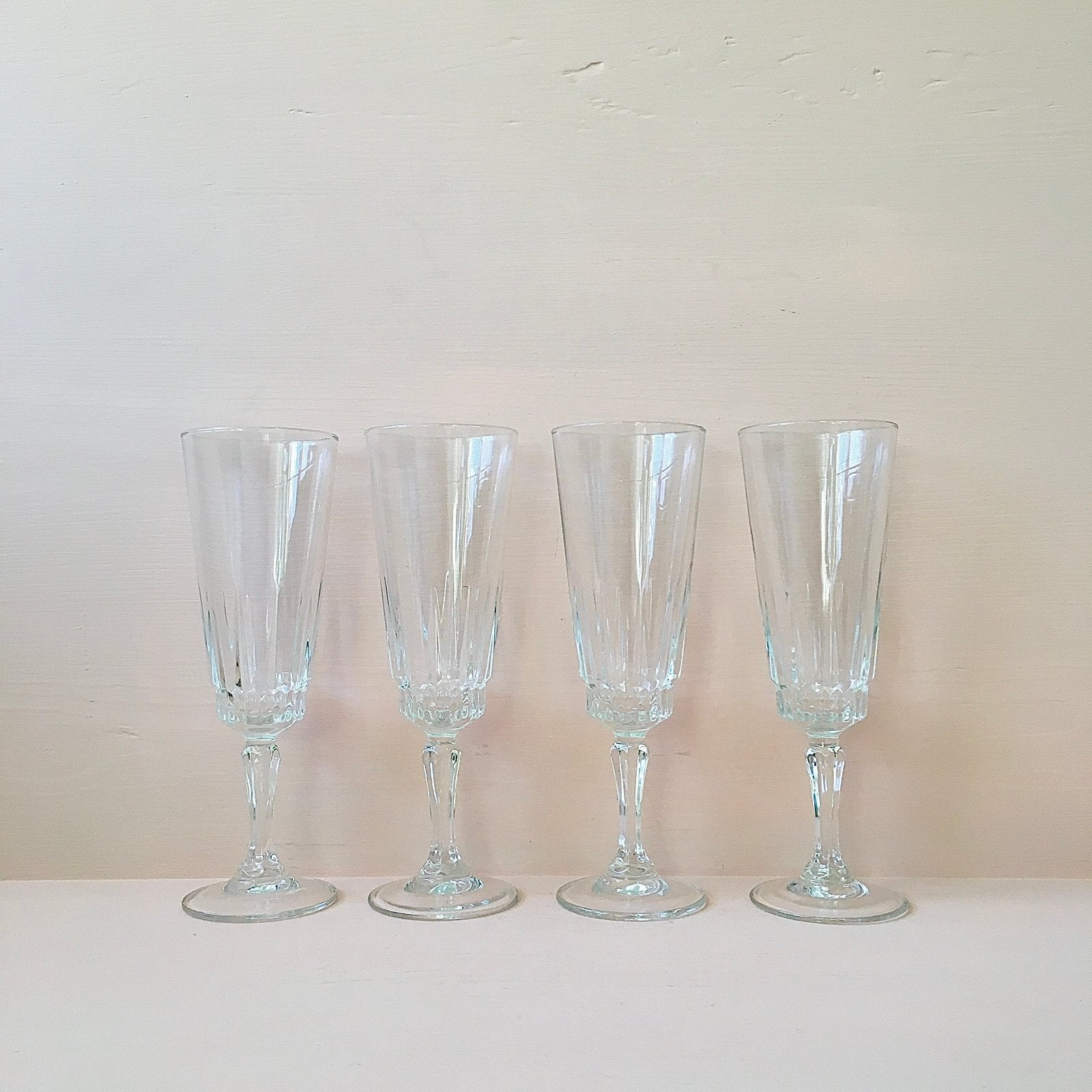 4 puntgave Franse Luminarc champagneglazen van kristalglas, Verzamelen, Ophalen of Verzenden