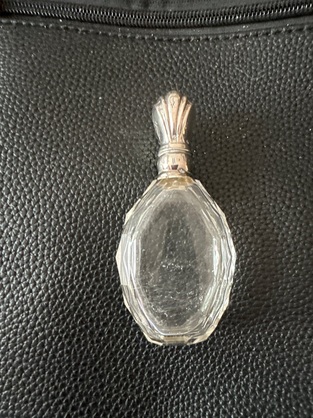 Antieke parfumflesje met zilveren dop, Antiek en Kunst, Ophalen of Verzenden