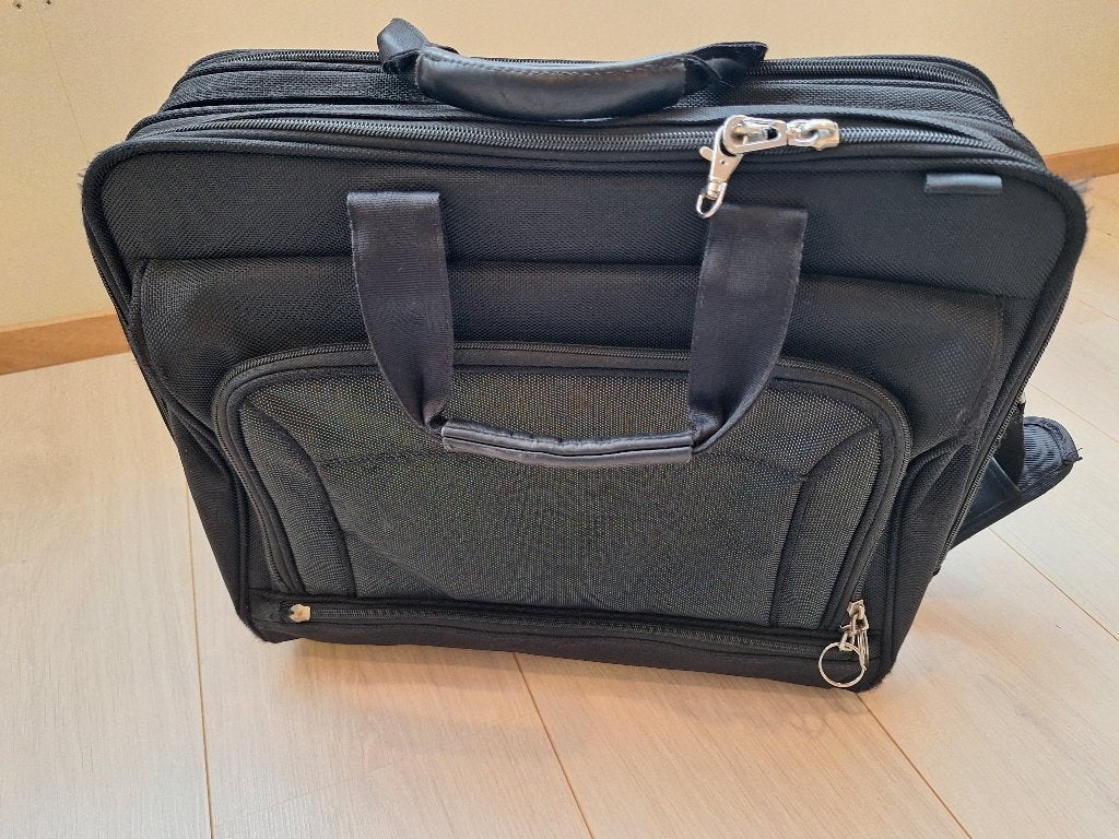 Te Koop Werktas merk Dicota, Ophalen, Zo goed als nieuw, Zwart, Overige merken