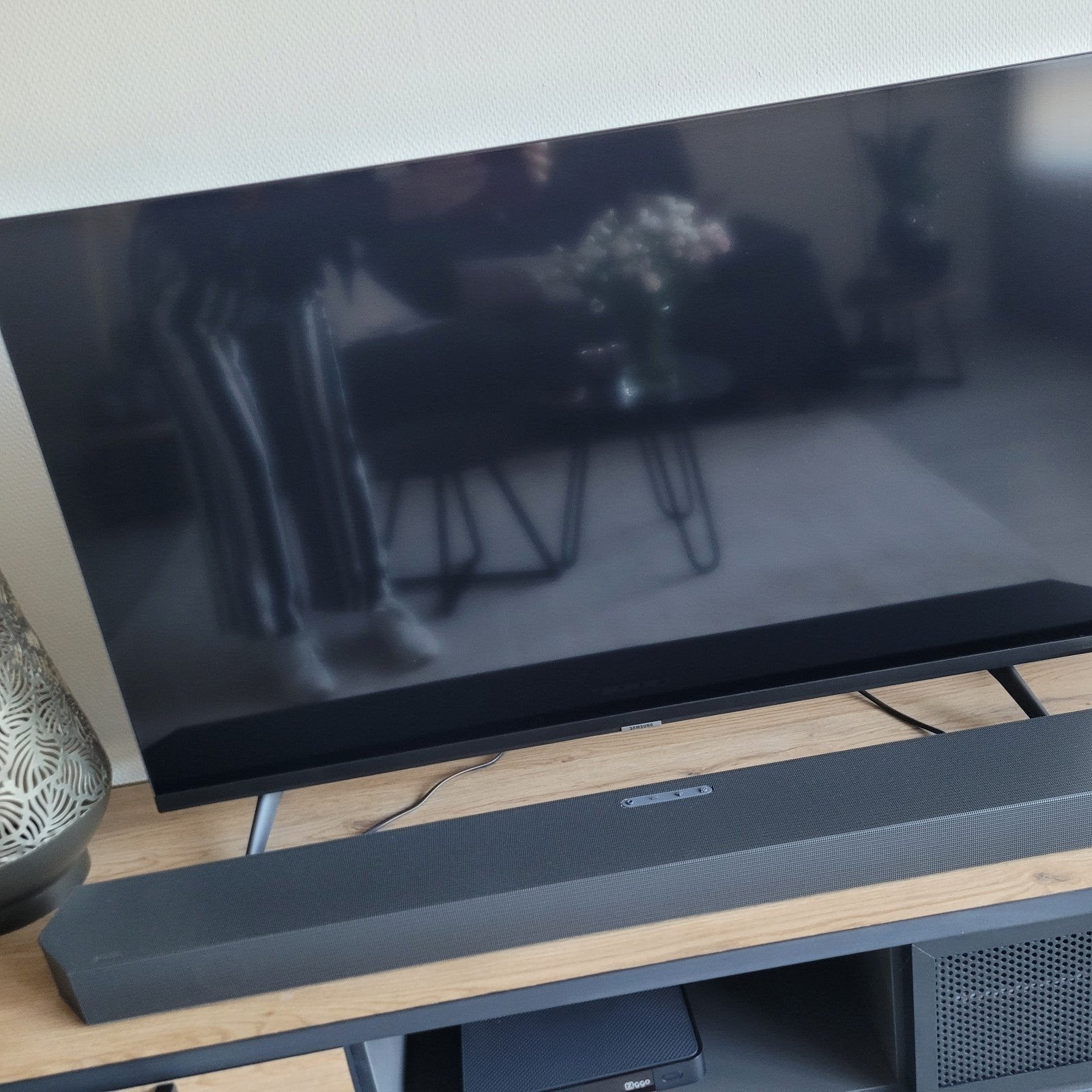 Een Samsung 43
inch 4K Ultra HD
Smart TV, mode, Ophalen, Zo goed als nieuw