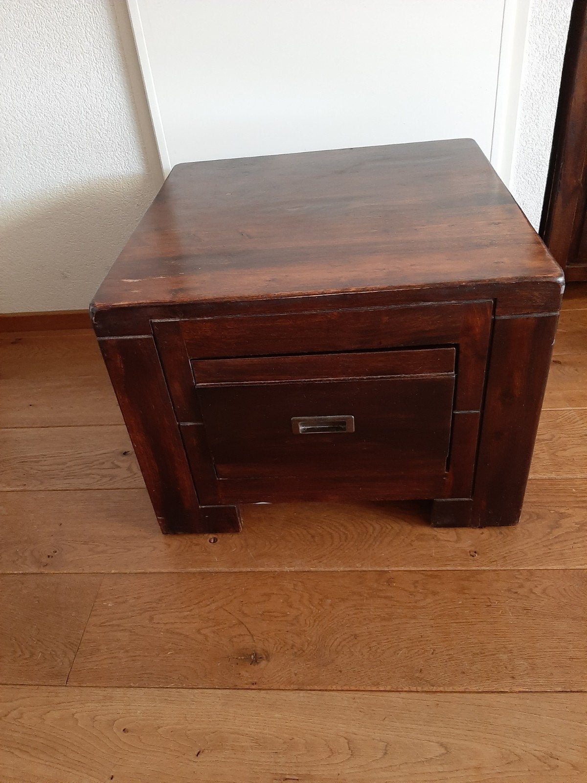 Koloniaal/teak bijzettafel, Vierkant, 55 tot 75 cm, Koloniaal/teak, Hout