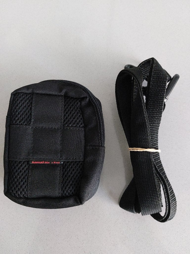 Beschermhoesje bijv TOMTOM, camera of Samsung flip merk Hama, Ophalen of Verzenden, Zo goed als nieuw