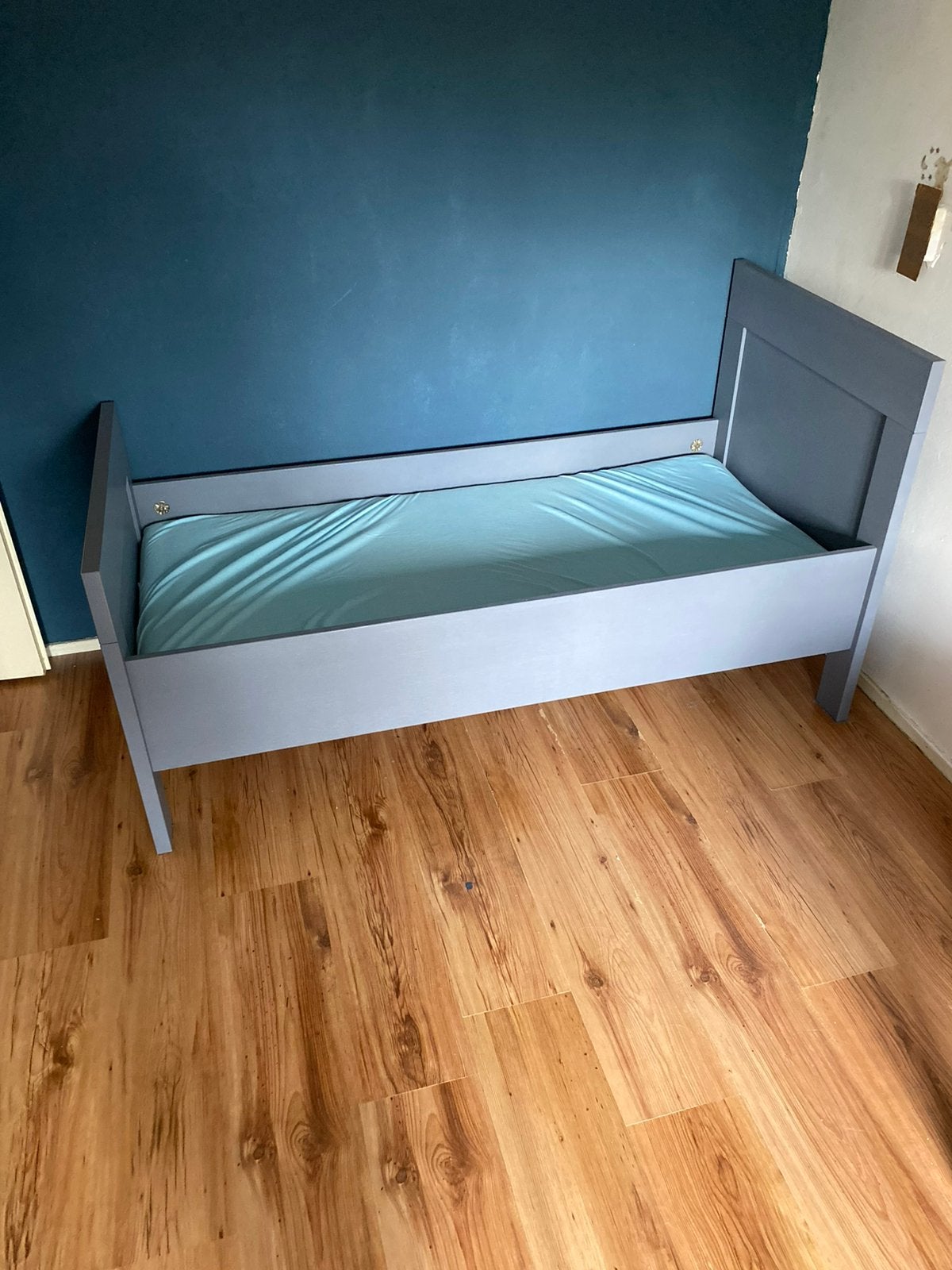 Prachtig Woood peuterbed 1.40 x 70, 70 tot 85 cm, 140 tot 160 cm, Zo goed als nieuw, Ophalen