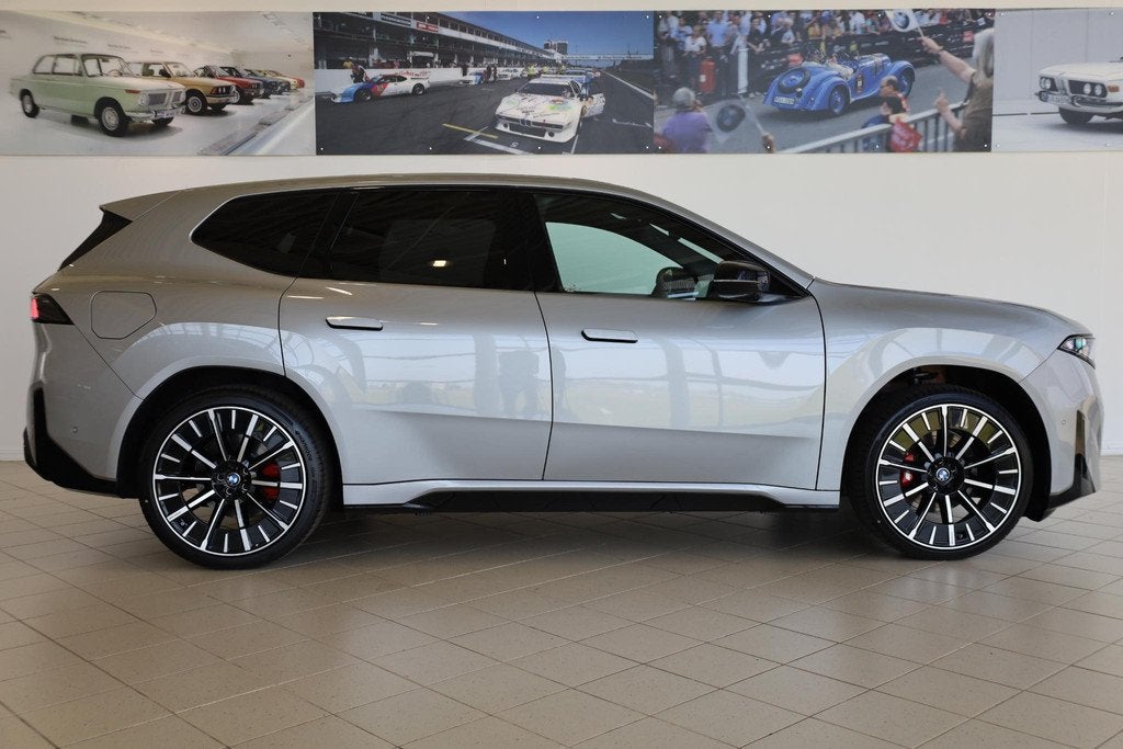 BMW iX3 50 xDrive | M Sport Pro | Panoramadak | Head-Up Disp, Auto's, BMW, Automaat, 660 min, Stof, Zwart